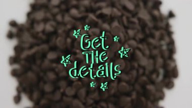 Yıldız dekorasyonlu çikolata parçacıkları ve animasyon tarzında detaylar. Tatlı, tatlı, pişirme, şenlik, animasyon, şekerleme