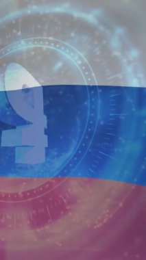 Rusya bayrağı üzerinde tarama ve rouble sembolü animasyonu. Ukrayna krizi ve uluslararası politika kavramı dijital olarak oluşturuldu.