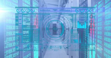 Fütürist arayüzlü sunucu odasının üzerinde dijital veri işleme resmi. Teknoloji, siber güvenlik, bulut, ağ, analitik, sanal