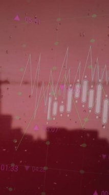 Çin bayrağı animasyonu ve şehir manzarası üzerinde işlenen veri. küresel iş, finans ve dijital arayüz kavramı dijital olarak oluşturulmuş video.