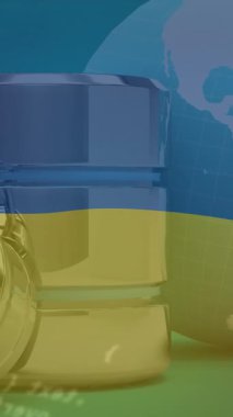 Ukrayna bayrağı üzerinde güvenli ve küresel veri işleme animasyonu. Ukrayna krizi ve uluslararası politika kavramı dijital olarak oluşturuldu.