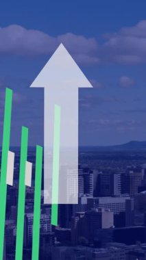 Şehir manzarası üzerinde veri işleme animasyonu. küresel iş, finans, bağlantılar ve dijital arayüz konsepti dijital olarak oluşturulmuş video.