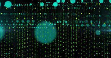 Matrix 'e benzeyen siyah arkaplana yağmur gibi yağan yeşil dijital kod animasyonu. Veri, ikili, programlama, teknoloji, gelecekçi, siber