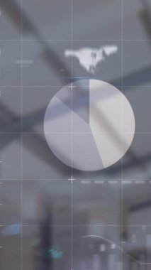 Depodaki paketlerin üzerinden finansal veri ve grafiklerin animasyonu. ticaret, dağıtım hizmetleri, ekonomi ve teknoloji dijital olarak üretilmiş video.