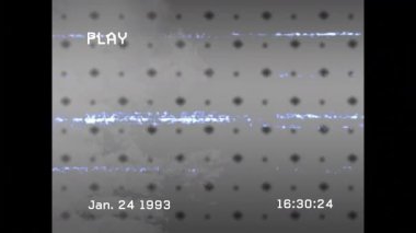 Klasik efekt için statik gürültü ve zaman damgalı VHS animasyonu. Retro, nostalji, analog, arıza, bozulma, obje