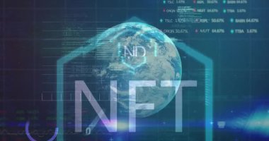 Finansal veriler ve grafiklerle çevrili dijital küreyle NFT animasyonu. Kripto para birimi, engelleme zinciri, dijital para birimi, fintech, veri görselleştirme, yatırım