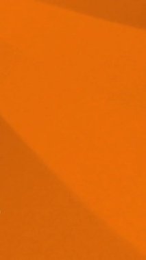 Siyah arkaplandaki simge ve şekillerin animasyonu. Sosyal medya ve iletişim arayüzü kavramı dijital olarak oluşturulmuş video.