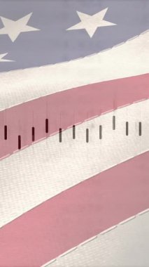 Amerikan bayrağı üzerinde veri işleme animasyonu. küresel iş, finans, bağlantılar ve dijital arayüz konsepti dijital olarak oluşturulmuş video.