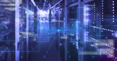 Modern sunucu odası ortamını kaplayan sayıların ve dijital verilerin animasyonu. Teknoloji, ağ, siber güvenlik, fütüristik, bilgisayar, bilgi