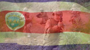 Kosta Rika bayrağı ve harekat halindeki askerlerin animajını kaplayan amblem. Askeri, ulusal, vatanseverlik, savunma, birlik