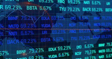 Grafikler ve dünya haritası üzerinden finansal veri işleme resmi. Finans, işletme, dijital arayüz, bağlantı, veri, işlem ve iletişim, dijital olarak oluşturulmuş görüntü.