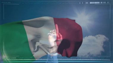 Dijital ağ animasyonu üzerinden İtalyan bayrağı dalgalanıyor. İtalya, yenilik