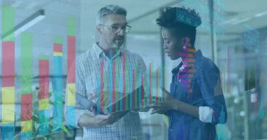 Veri analizleri, renkli grafik animasyonları olan iş adamları. işbirliği, takım çalışması, sunum, şirket, teknoloji, beyin fırtınası