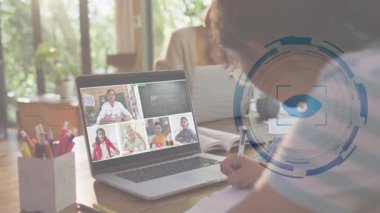 Bilgisayar ekranında dijital göz animasyonuyla sanal toplantı. Teknoloji, iletişim, sanal gerçeklik, online toplantı, arayüz, fütüristik