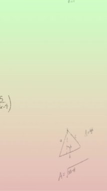 Yeşilden pembeye el yazısıyla yazılmış matematiksel formüllerin animasyonu. Bilim, matematik ve öğrenme konsepti dijital olarak oluşturulmuş video.