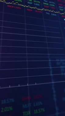 Şebeke üzerinde finansal veri işleme animasyonu. küresel iş, finans ve veri işleme kavramı dijital olarak oluşturulmuş video.