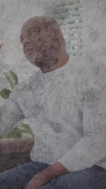 Üzgün, yaşlı, Afro-Amerikan bir adam için geçmişi değiştirmenin animasyonu. zihinsel sağlık farkındalığı haftası ve dijital olarak üretilen video konsepti.