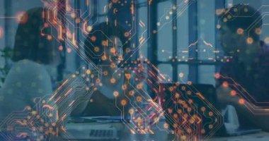 Animasyon, dijital ağ bağlantıları olan çeşitli meslektaşlar. İşbirliği, takım çalışması, çeşitlilik, teknoloji, beyin fırtınası, ağ oluşturma