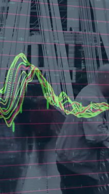 Ofisteki iş adamları üzerinde istatistik ve mali veri işleme animasyonu. iş, finans ve veri işleme kavramı dijital olarak oluşturulmuş video.