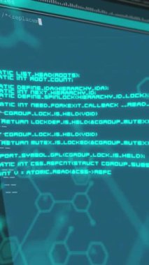 Veri işleme üzerinde şekillerin canlandırılması. küresel iş, finans, bağlantılar ve dijital arayüz konsepti dijital olarak oluşturulmuş video.