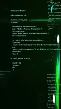 Siyah arkaplanda veri işleme ve şekillerin animasyonu. küresel teknoloji ve dijital arayüz kavramı dijital olarak oluşturulmuş video.