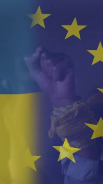 Afro-Amerikan erkek protestocu üzerine Ukrayna ve Avrupa Birliği Animasyonu. Ukrayna krizi ve uluslararası politika kavramı dijital olarak oluşturuldu.