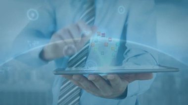 Tablet tutmak, iş adamı ofis ortamında dijital veri işleme analizi yapıyor. Teknoloji, yenilik, analiz, analitik, kurumsal, profesyonel