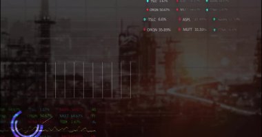 Borsa eğilimlerinin animasyonu ve şehir planının finans verileri. Finans, yatırım, büyüme, analiz, ekonomi, iş