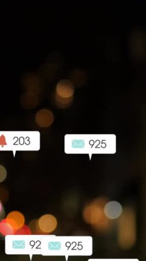 Odak trafik ışıklarından sosyal medya simgelerinin ve numaraların animasyonu. küresel sosyal medya, bağlantılar ve dijital arayüz konsepti dijital olarak oluşturulmuş video.