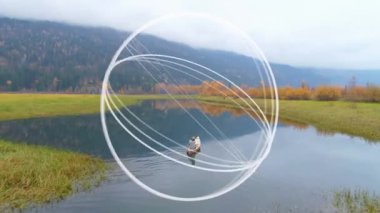 Sonbahar manzarası üzerinde geometrik animasyonlu sakin göl teknesi. Doğa, sükunet, manzara, yansıma