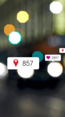Odak trafik ışıklarından sosyal medya simgelerinin ve numaraların animasyonu. küresel sosyal medya, bağlantılar ve dijital arayüz konsepti dijital olarak oluşturulmuş video.