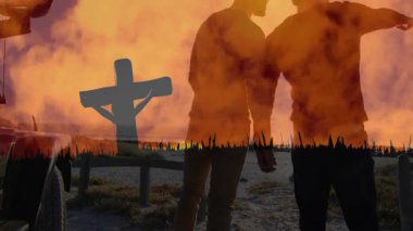 Sahilde çapraz yürüyüşler, gün batımı animasyonunda iki kişinin siluetleri. Okyanus, yolculuk, maneviyat, huzur, arkadaşlık, ufuk.