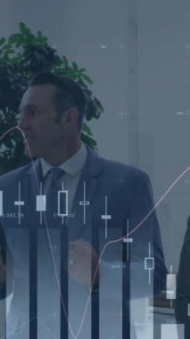 İş adamlarının istatistiksel işlemlerinin animasyonu. küresel iş, veri işleme ve dijital arayüz kavramı dijital olarak oluşturulmuş video.