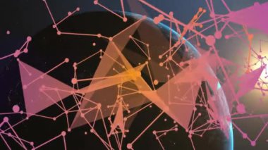 Pembe ve turuncu geometrik şekillerin animasyonu uzayda dünya üzerinde ağ oluşturuyor. Soyut, dijital, fütüristik, teknoloji, küresel, bağlantı