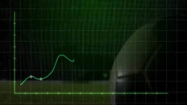 Animasyon seyrediyor, mavi üniformalı futbol oyuncusu veri grafiği kaplamalı. Spor, atlet, analitik, performans, teknoloji, strateji