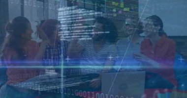 Ofiste işbirliği, çeşitli gruplar finansal verileri animasyonla işliyor. Takım çalışması, işbirliği, çeşitlilik, finans, veri analizi, iş