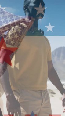 Dağlarda gezen gülümseyen çift üzerine Amerikan bayrağı animasyonu. Vatanseverlik ve kutlama konsepti dijital olarak oluşturulmuş video.