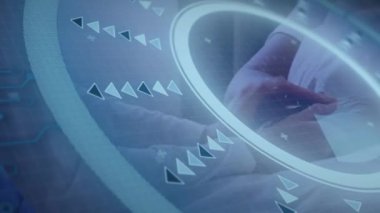 Geometrik desenli dijital animasyon ve fütüristik şekilli dairesel elementler. Soyut, modern, teknoloji, yaratıcı, dijital sanat