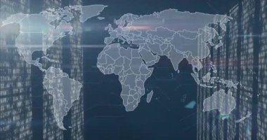 Gökdelen arkaplanı üzerinde dijital veri işleme animasyonuna sahip dünya haritası. Teknoloji, fütüristik, ağ, şehir, analiz, iş