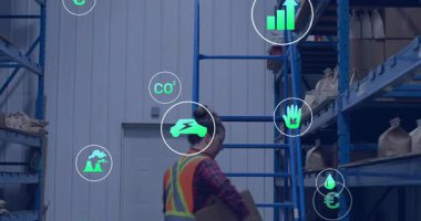 İçinde dijital lojistik simgelerinin olduğu kutu, depo işçisi meşgul. ulaşım, dağıtım, tedarik zinciri, iş gücü, envanter