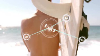 Plajda sörf tahtası tutuyor, dijital ağ animasyon simgeleriyle çevrili bir adam. Teknoloji, sörf, bağlantı, sanal, internet, fütürist