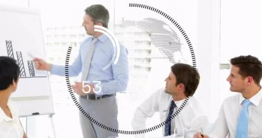 Strateji tartışması, hisse senedi limitli animasyonlarla iş toplantılarında çeşitli profesyoneller. Takım çalışması, işbirliği, şirket, beyin fırtınası, liderlik, büyüme