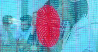 Teknoloji alanında çalışan profesyonelleri kapsayan parmak izi ve ikili kodların animasyonu. yenilik, kodlama, dijital, bilgisayar, geleceksel, veri