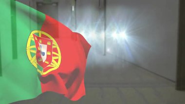 Hastane koridorunda, Portekiz bayrağı animasyon örtüsüyle oturan kişi. Sağlık, vatanseverlik, ulusal gurur, bekleme, Portekiz, duygu