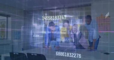 Modern ofis ortamında dijital animasyon, farklı takımlar üzerinde işbirliği yapıyorlar. Takım çalışması, işbirliği, yaratıcılık, teknoloji, yenilik, çeşitlilik