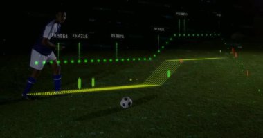 Topa vurmaya hazırlanan animasyonlu futbolcu sahada üst üste biniyor. Spor, futbol, atlet, dinamik, yarışma