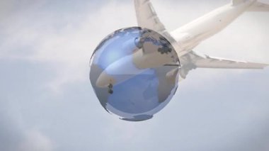 Dönen dünyanın üzerinde uçan, siluetli uçak animasyonu yapan uçaklar. Havacılık, seyahat, ulaşım, yolculuk, dünya yolculuğu, illüstrasyon