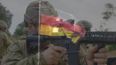 Nişan alma tüfeği, Alman bayrağı açık havada askeri animasyonla kaplanmış asker. Ordu, savunma, savaş, silah, kamuflaj, eğitim