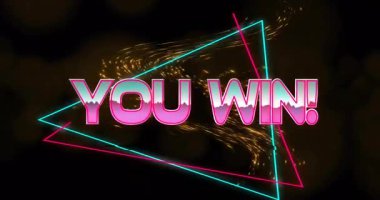 You Win 'in animasyonu! Parlak altın arkaplanda neon üçgenler olan metin. Kutlama, zafer, parıltı, ışıltı, coşku, oyun
