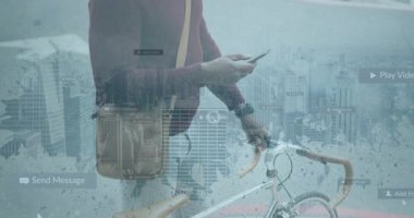 Akıllı telefon kullanarak, animasyondaki adam şehrin arka planında dijital tebligatlar yapıyor. Teknoloji, iletişim, bağlantı, yenilik, kentsel, geleceksel